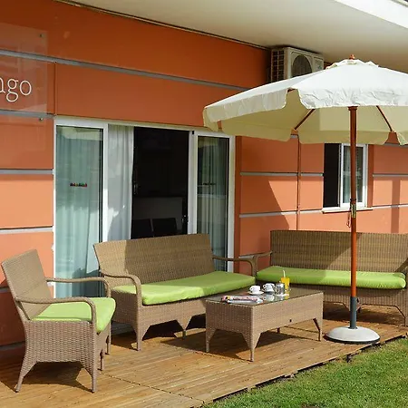 Urban Flamingo Aparthotel